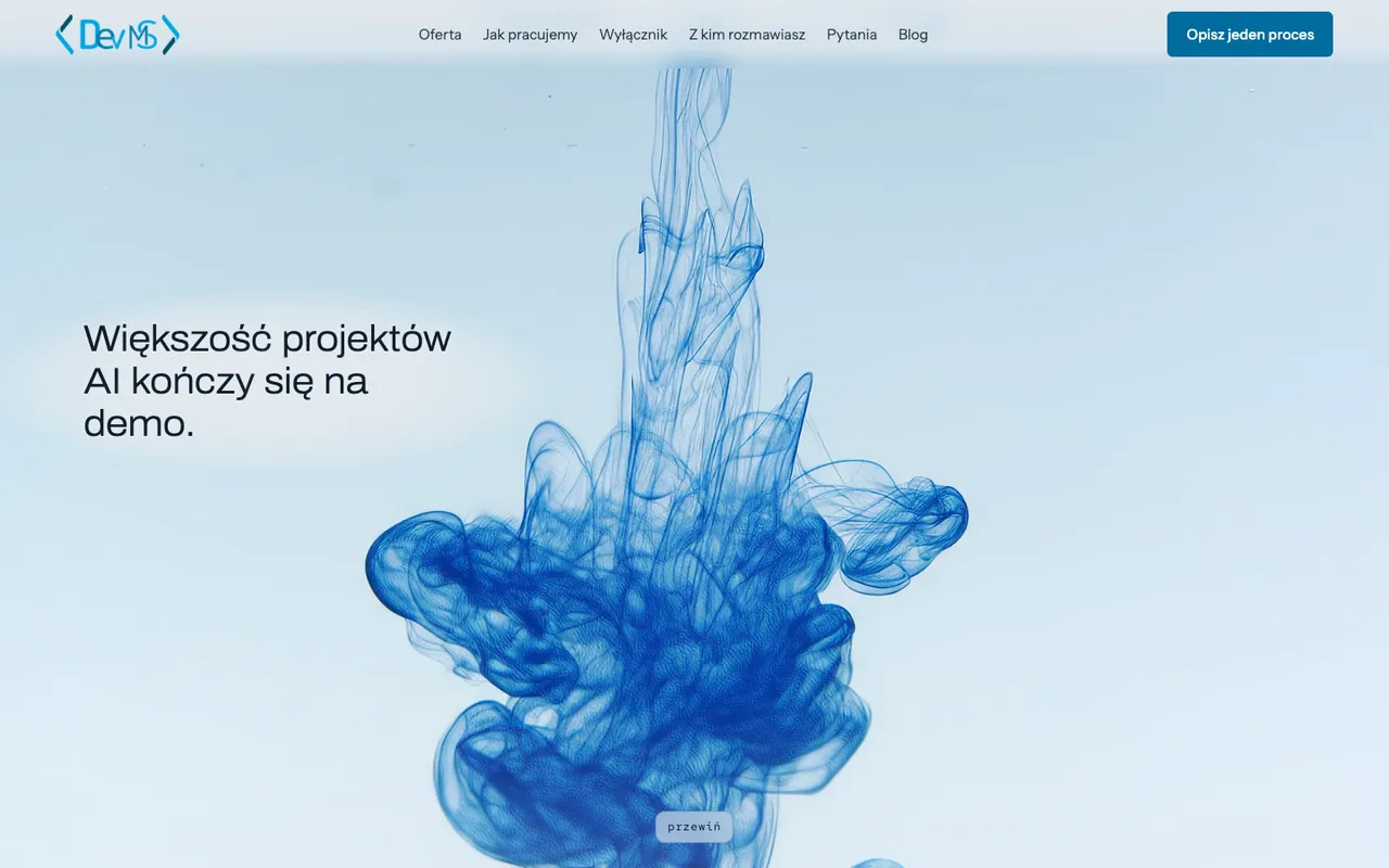 Strona DevMS na ekranie laptopa